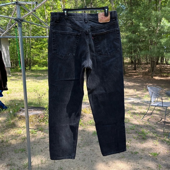 1999 Black Levi’s 550 Jeans - Picture 4 of 14